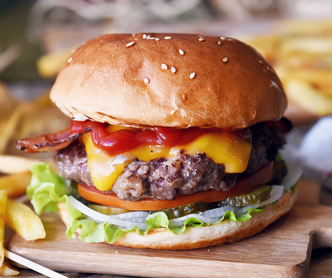 Burger with cheese and bacon