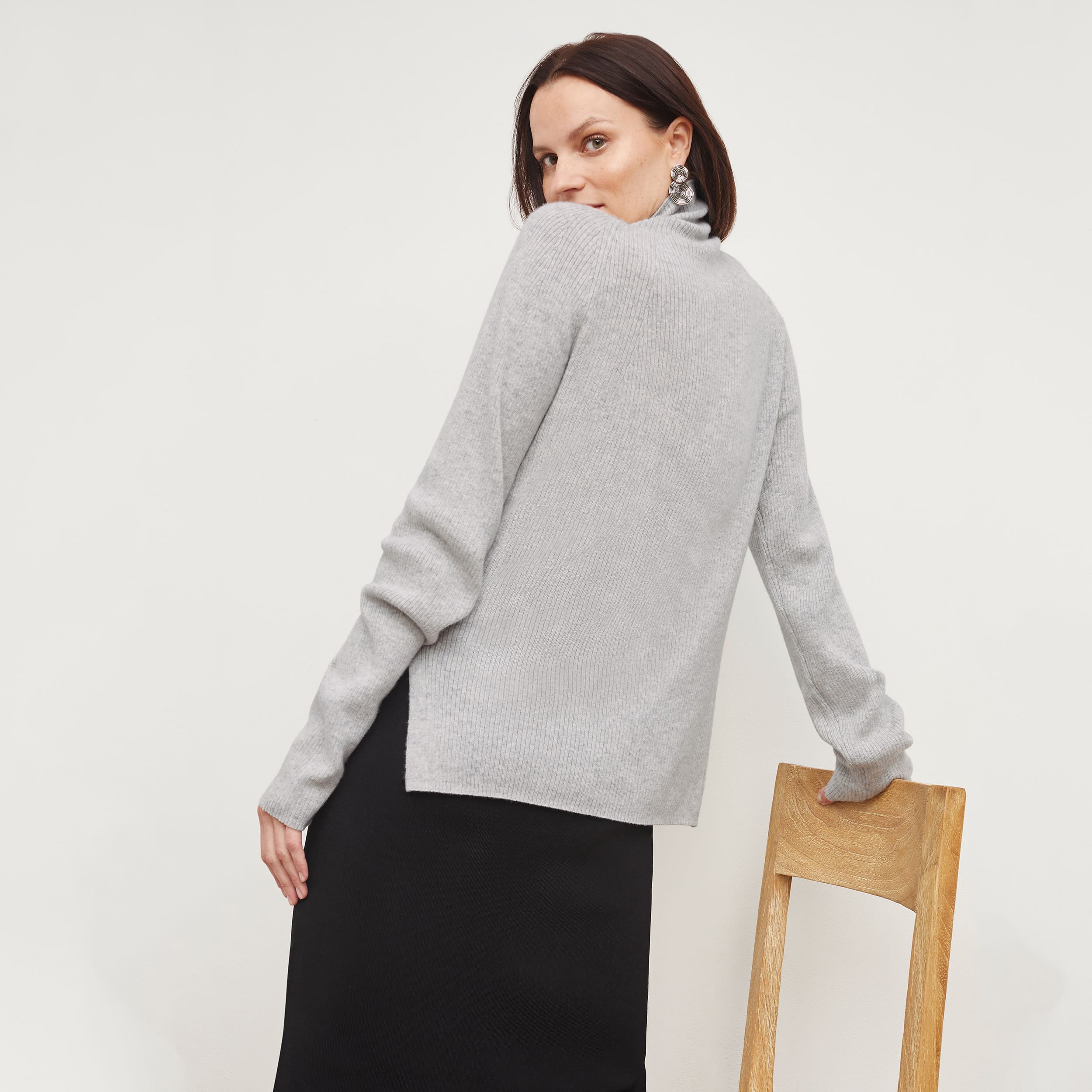 McKenzie Sweater - Cashmere :: Light Heather Gray – M.M.LaFleur