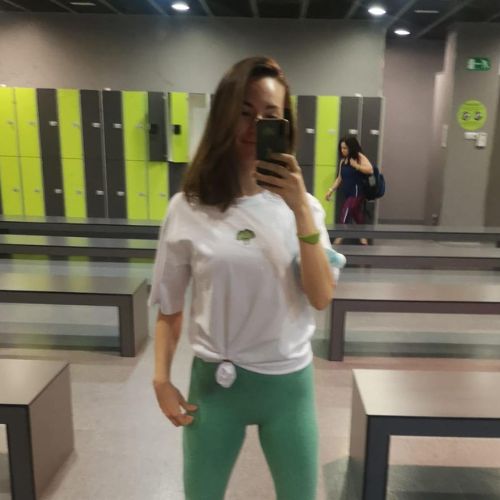 La guía definitiva de las camisetas oversize mujer – My Gymmates