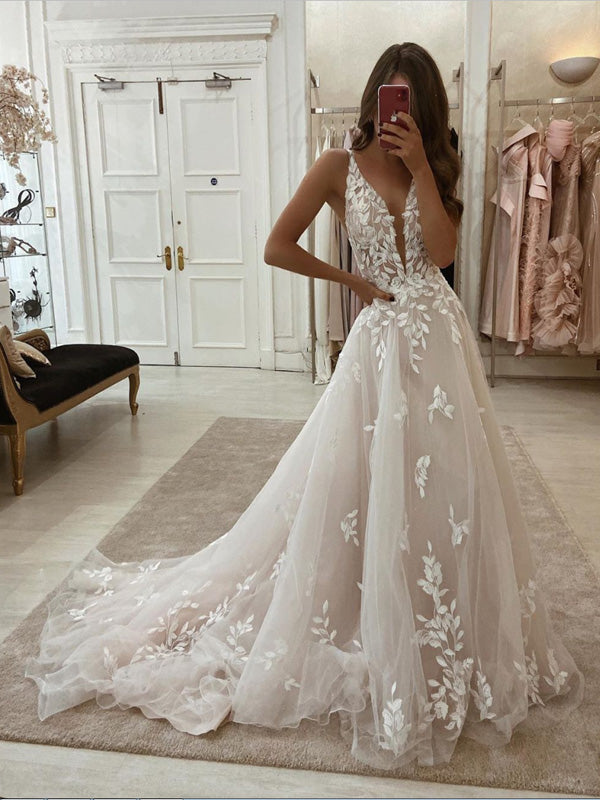 a-line-lace-dream-romantic-long-wedding-dresses-wd013