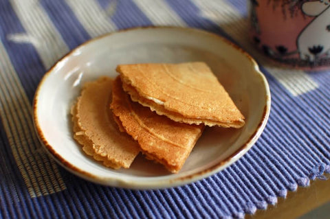 Kuih Kapit folded version. Photo by su-lin.