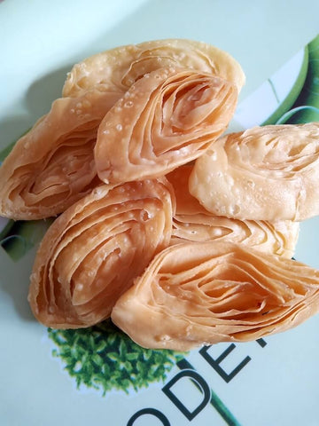 Kuih tiram. Photo by Kuih Tiram- Sinar Baru Opah.