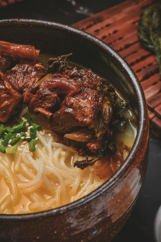 Mee sua with beef chunks. Photo by Pesce Huang.