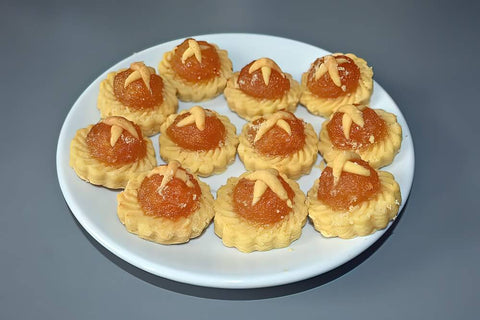 Pineapple tarts are scrumptious bite-sized treats for the ultimate festive season goodies.