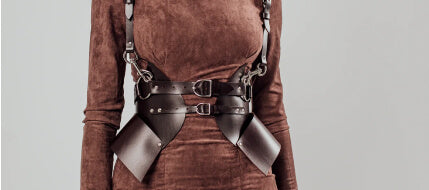 how-to-style-a-leather-corset-to-look-incredible-3
