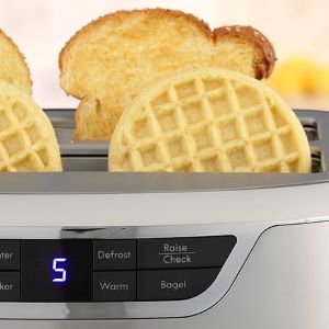 Kenmore Elite 4-Slice Long Slot Toaster Silver Stainless Steel with  Auto-Lift and Digital Controls