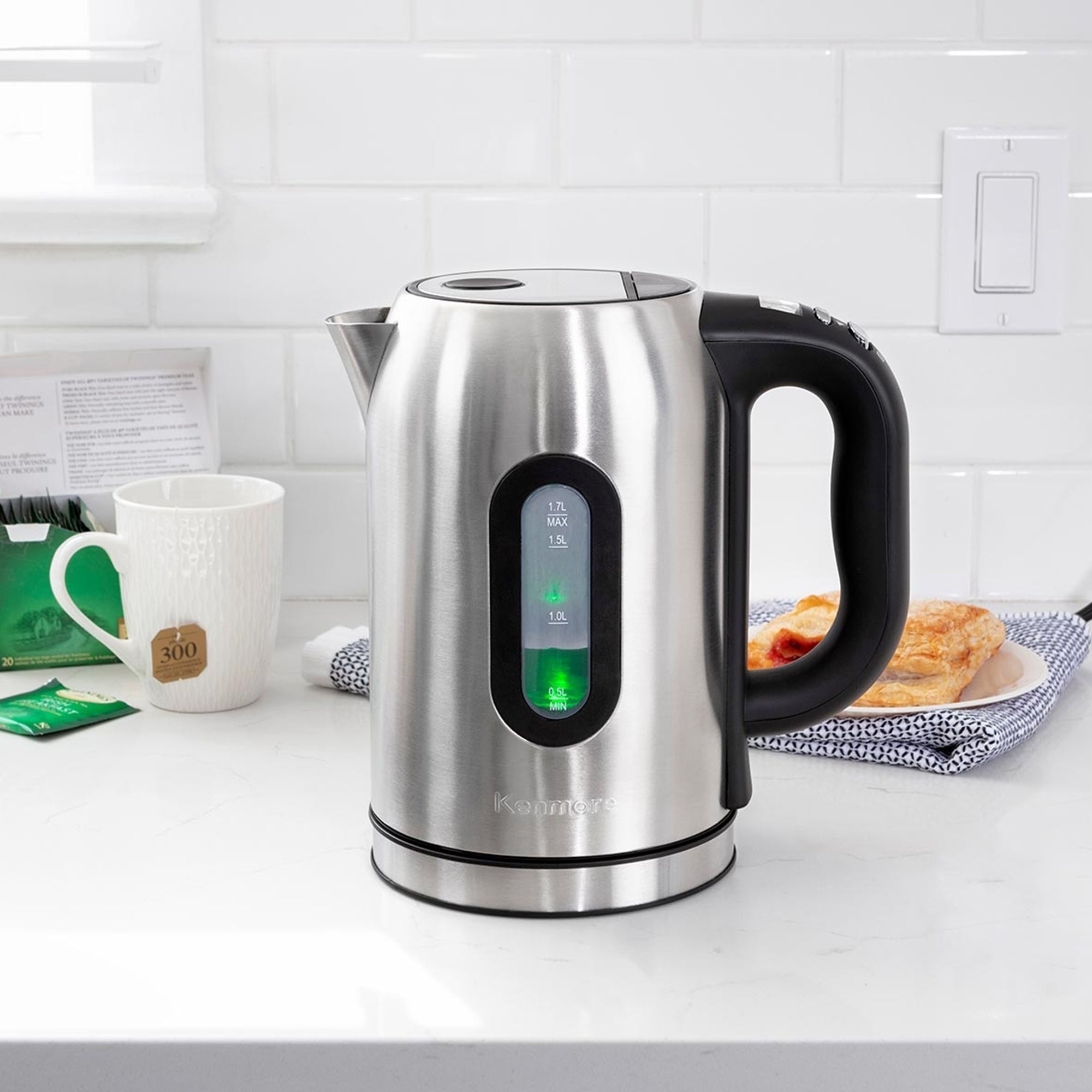 Kenmore Double-Walled Glass Electric Kettle 1.7L, Digital Programmable  Tea-Kettle, 4 Temperature Pre-Sets, Touch-Activated Controls, Cordless  Pouring