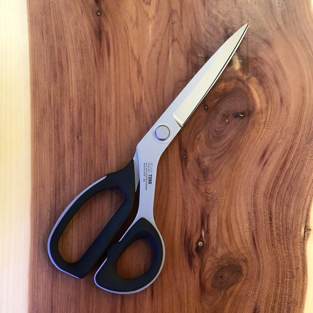 KAI 10” 7250 Tailoring Shears