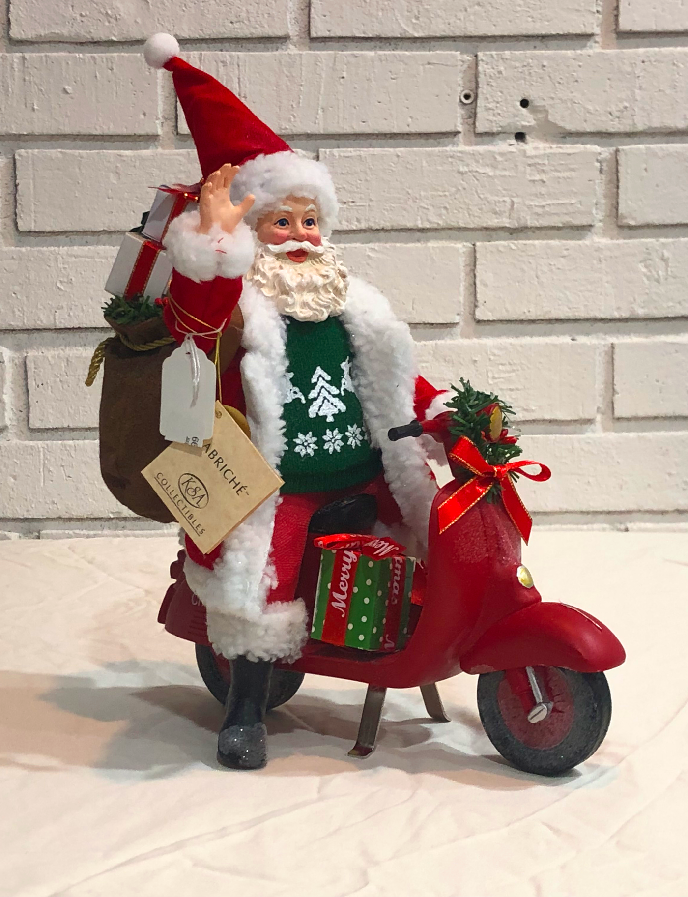Santa on – Santa Claus Christmas Store