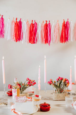 BOXFOX Galentine's tablescape