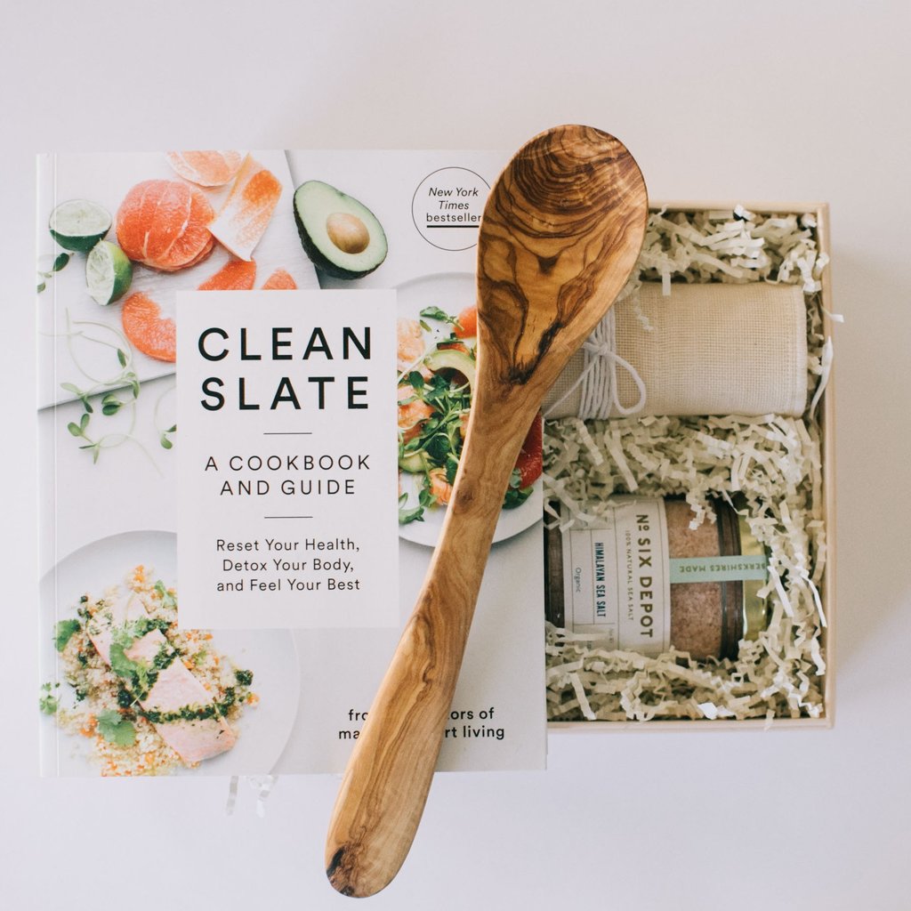 Clean Slate: A Cookbook and Guide: Reset Your Health, Detox Your Body, and  Feel Your Best