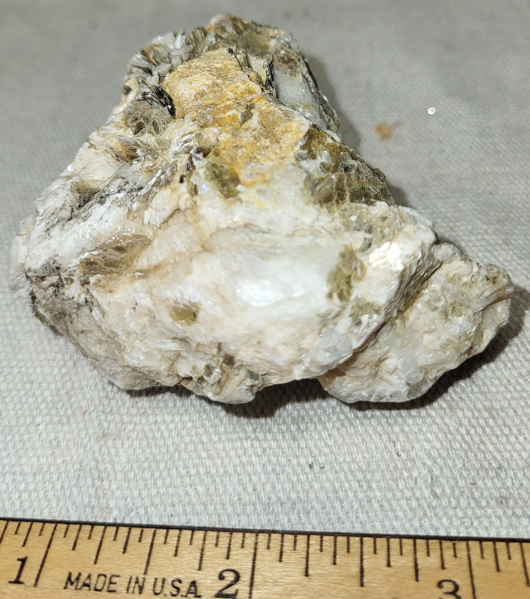 muscovite mica mineral