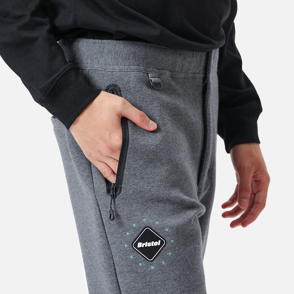 FCRB 22AW TECH SWEAT TRAINING PANTS GRAY | www.engimov.pt