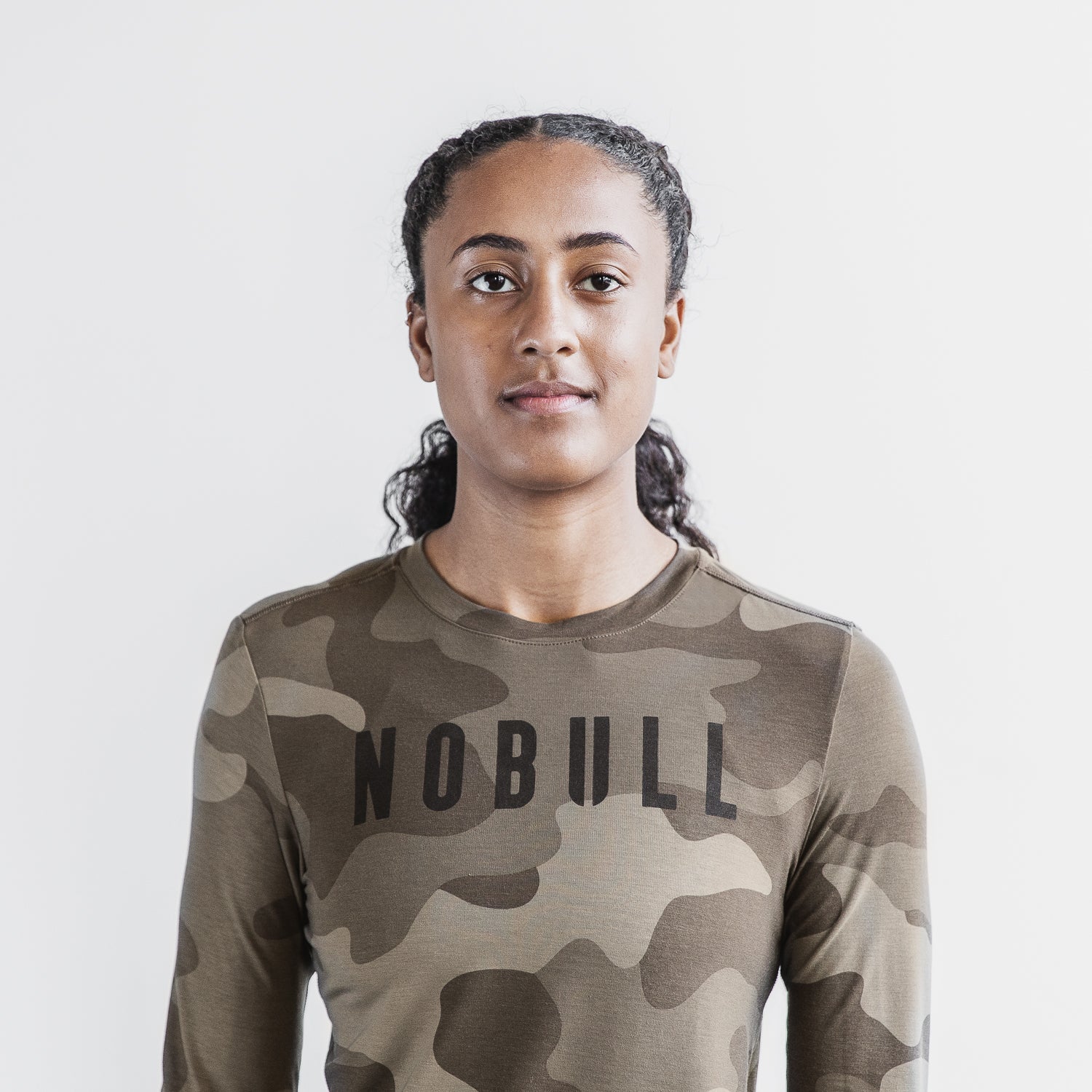 MATTE V-NECK SPORTS BRA | DARK ARMY | NOBULL