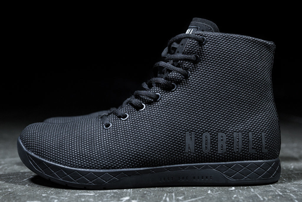 HIGH-TOP BLACK TRAINER (MEN'S).