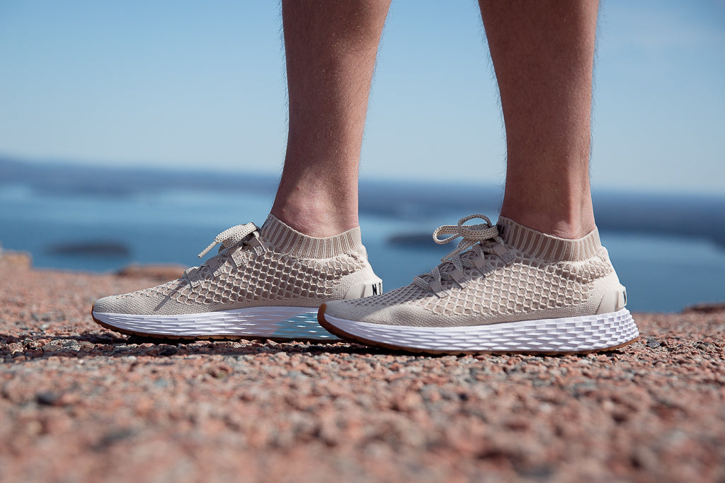 knit runner shoes