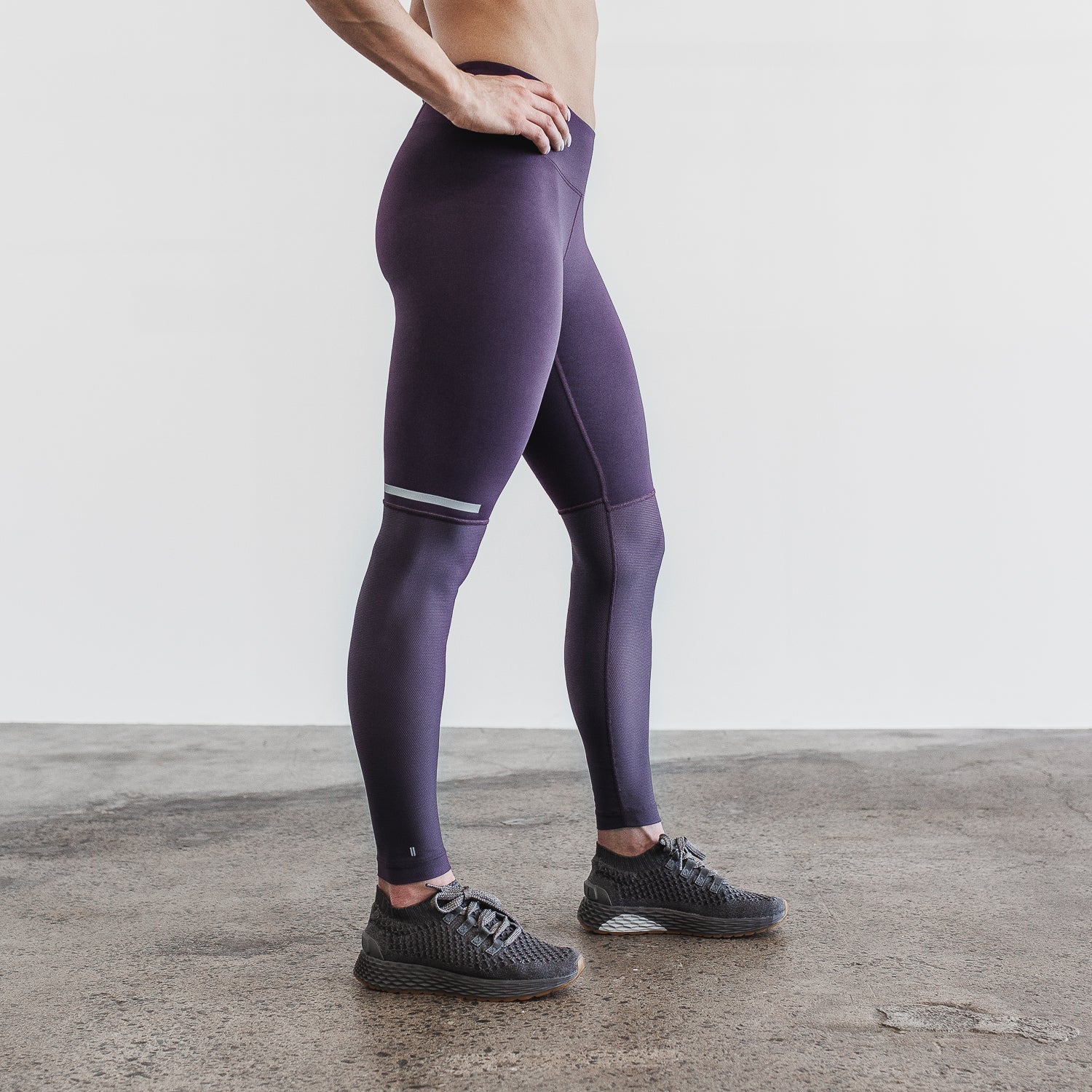 Women's Pace Tight 28