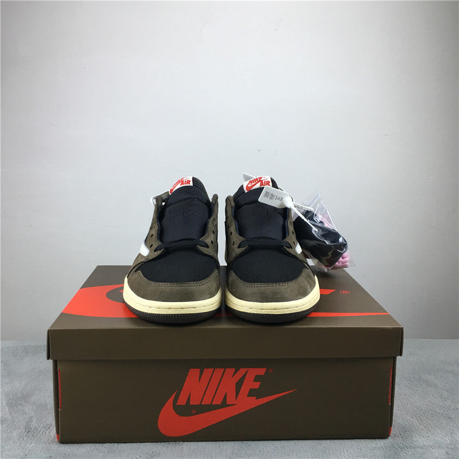 Travis Scott x Air Jordan 1 Low CQ4277-001