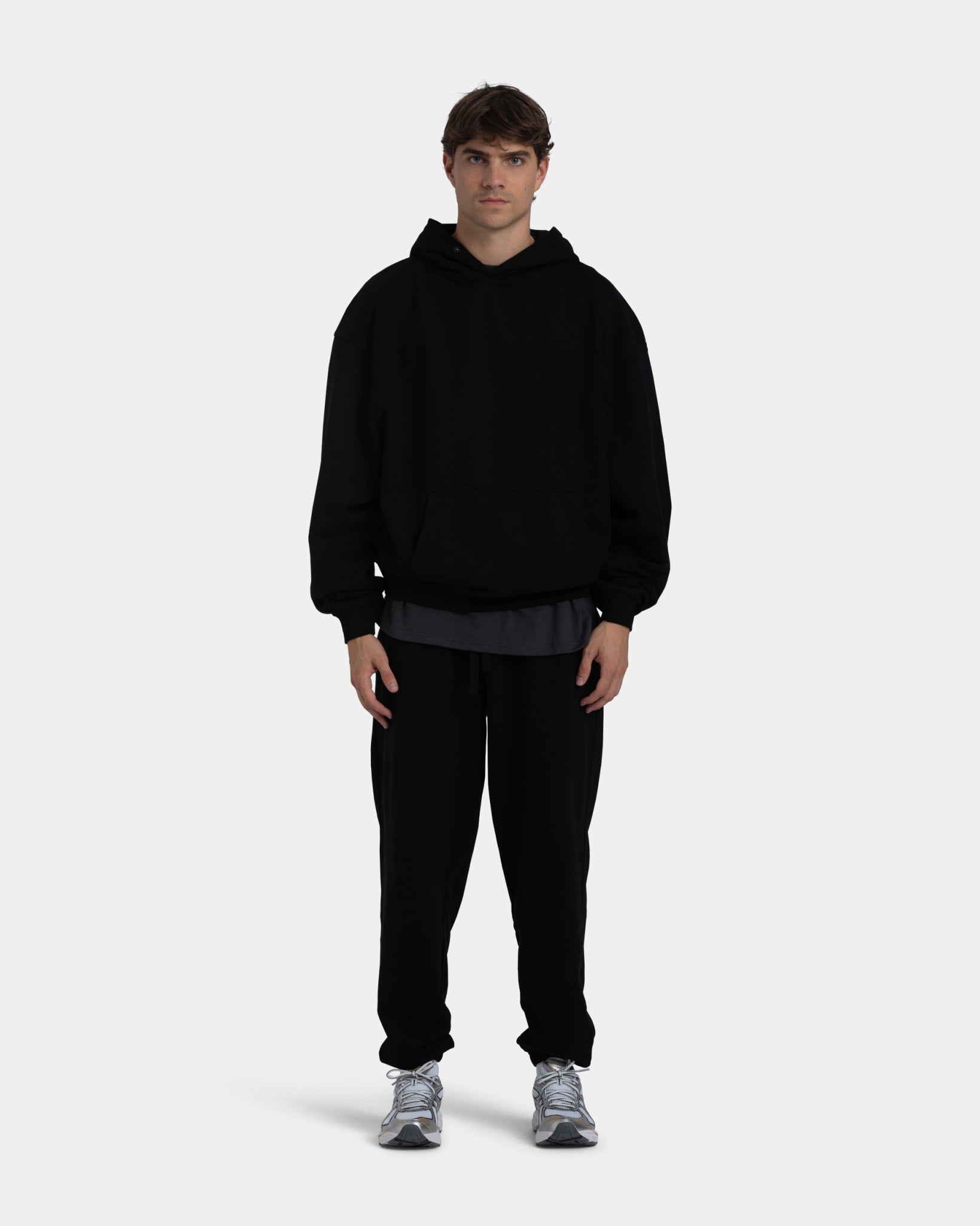 Sweatpants heavy, men's in black, Oversized fit