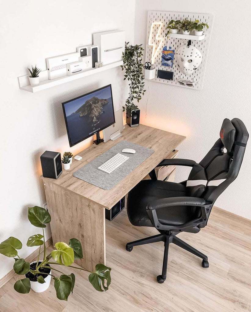 Desk Setups For Creative Workspace