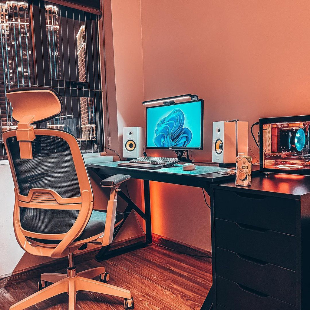 Desk Setups For Creative Workspace