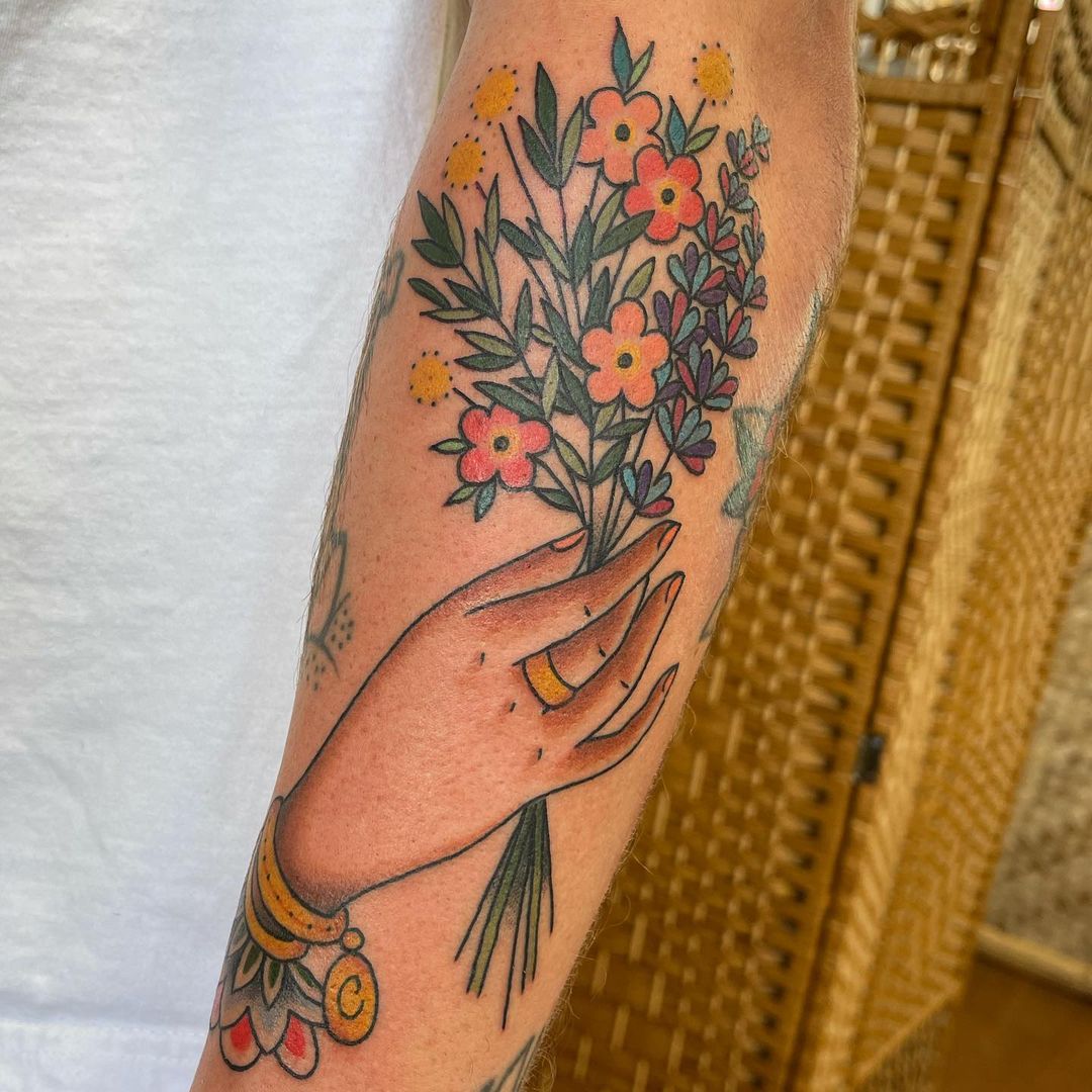 55 Meaningful Flower Tattoos For Men And Women | Fabbon