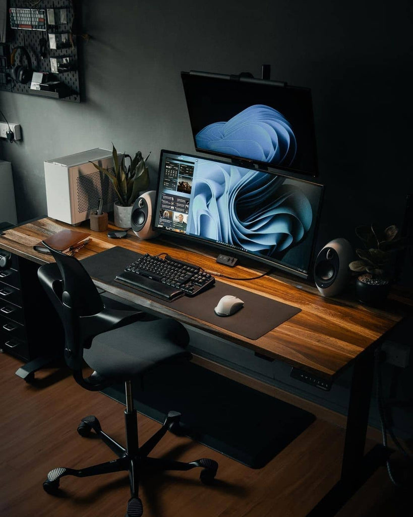 Desk Setups For Creative Workspace