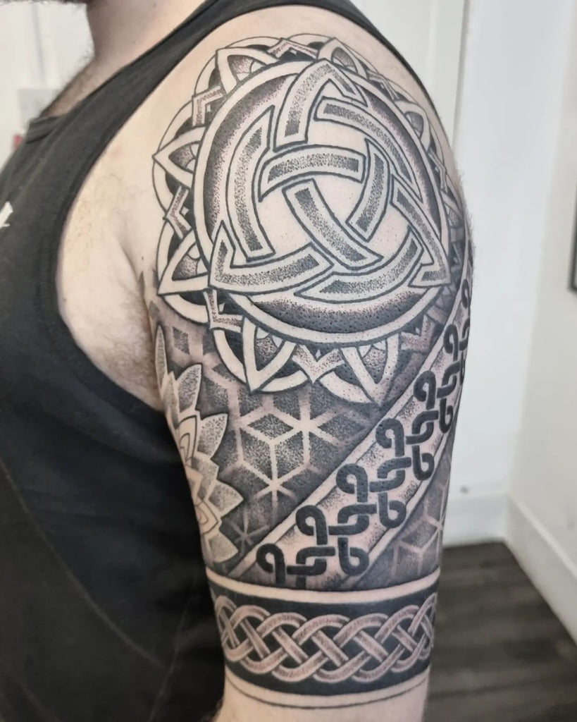 celtic knot shoulder tattoos