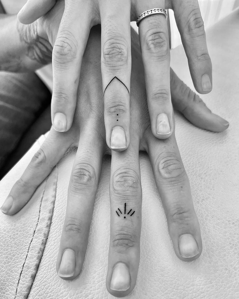 Forget the Metal—These Ring Finger Tattoos Will Stay With You Forever | Finger  tattoo for women, Ring finger tattoos, Finger tattoo designs
