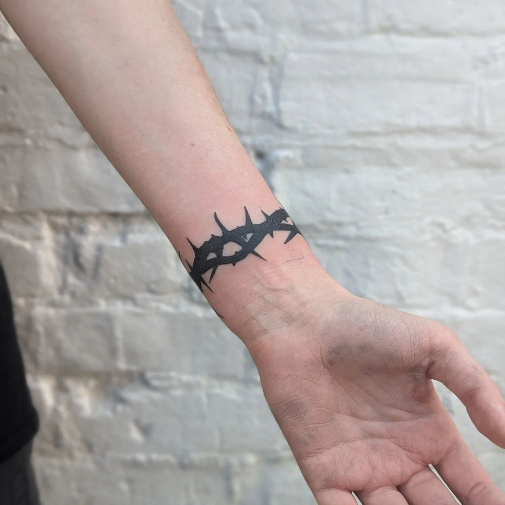 Indian Line Bracelet Temporary Tattoos For Women Adult Realistic Flower  Vine Arrow Fake Tatoo Golden Arm Washable Tattoo Sticker - AliExpress