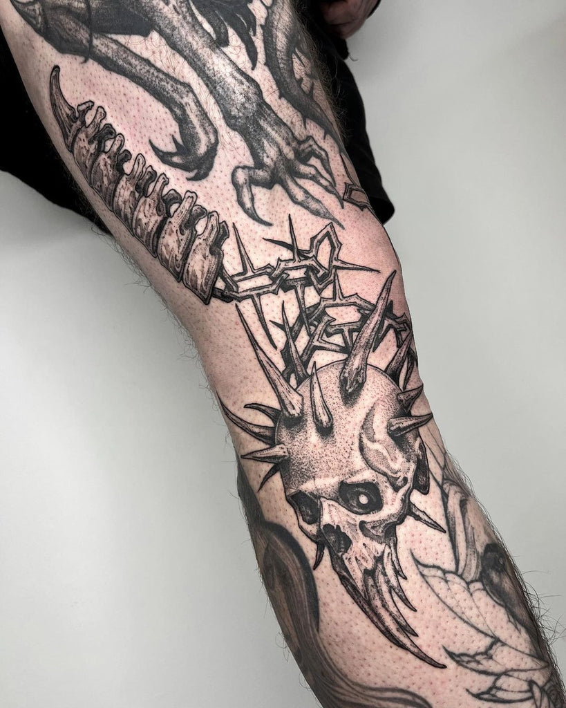 Knee Tattoos: Make A Statement With These 108 Tattoo Designs | Bored Panda