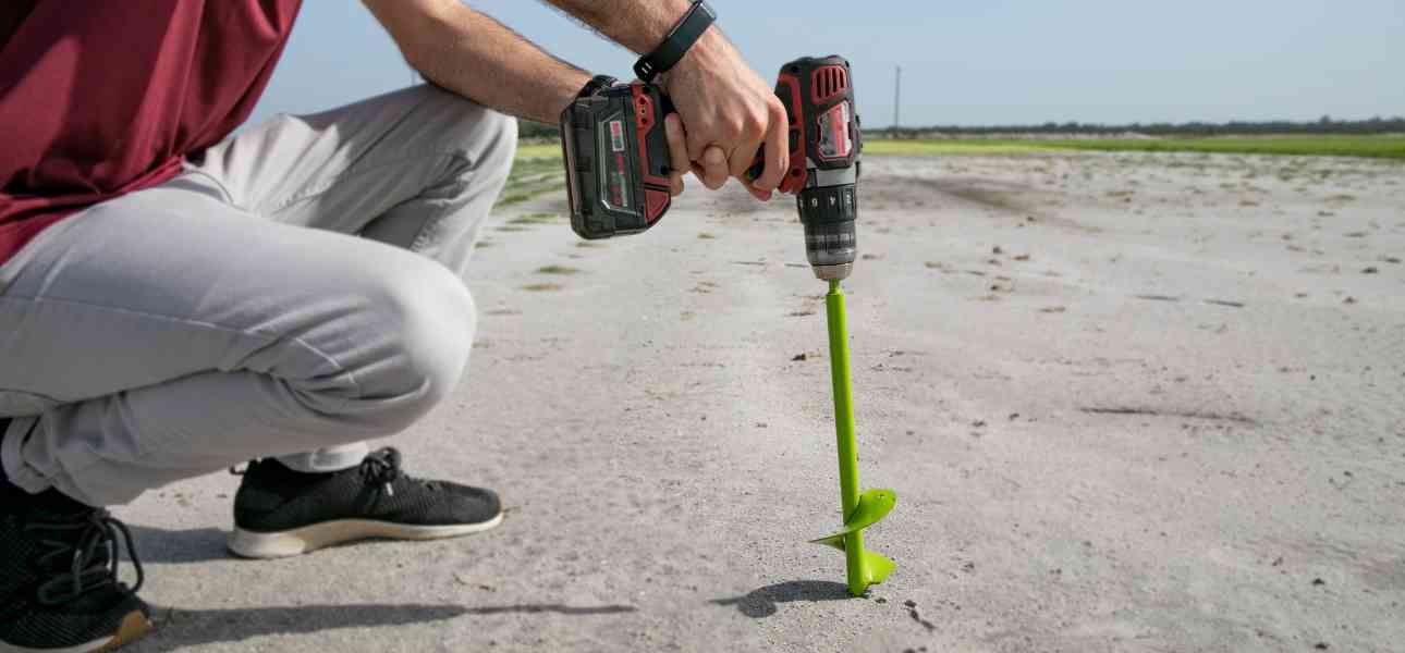 aerate-lawn-to-prevent-fungal-disease