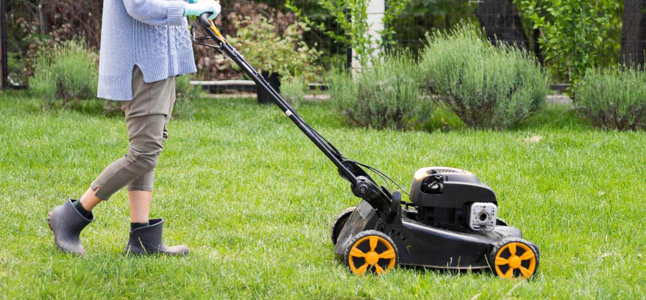 mowing-sustainable-lawn-care-practices
