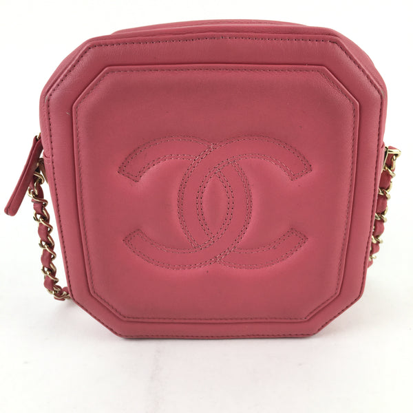 Chanel Pink Lambskin Octagon CC Camera Bag (LOZX) 144010007315 – Pawn