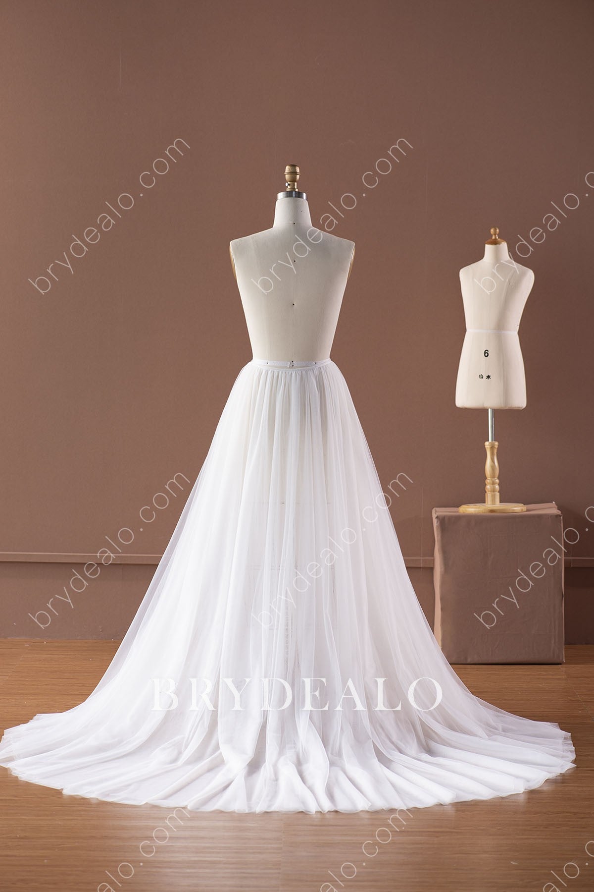 Romantic Pearls Beaded Lace Tulle Overskirt
