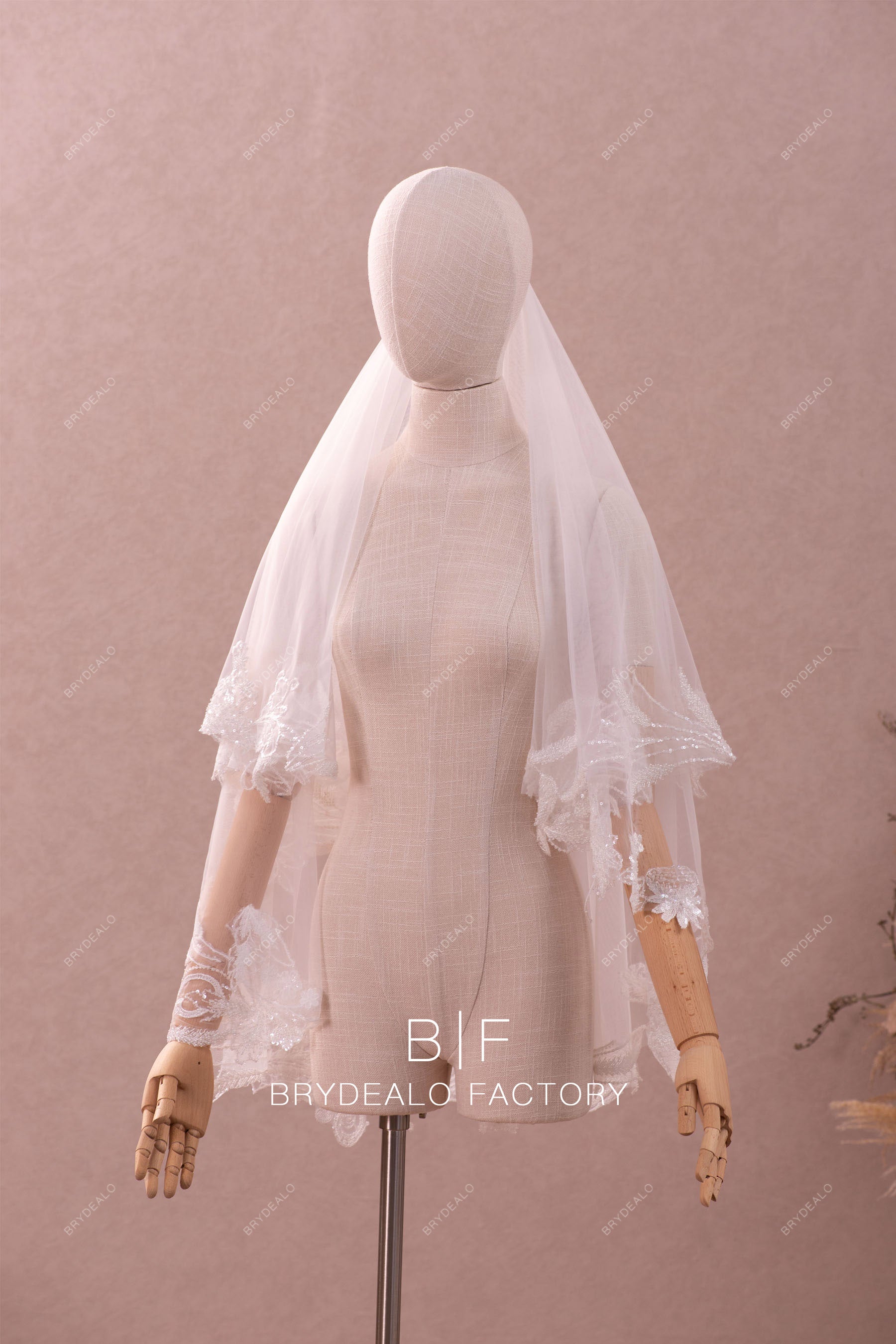 Wedding 2 Layer Elbow/Fingertip Veil with Lace Short Tulle Bridal Veil Bridal Hair Accessory TSDZ031