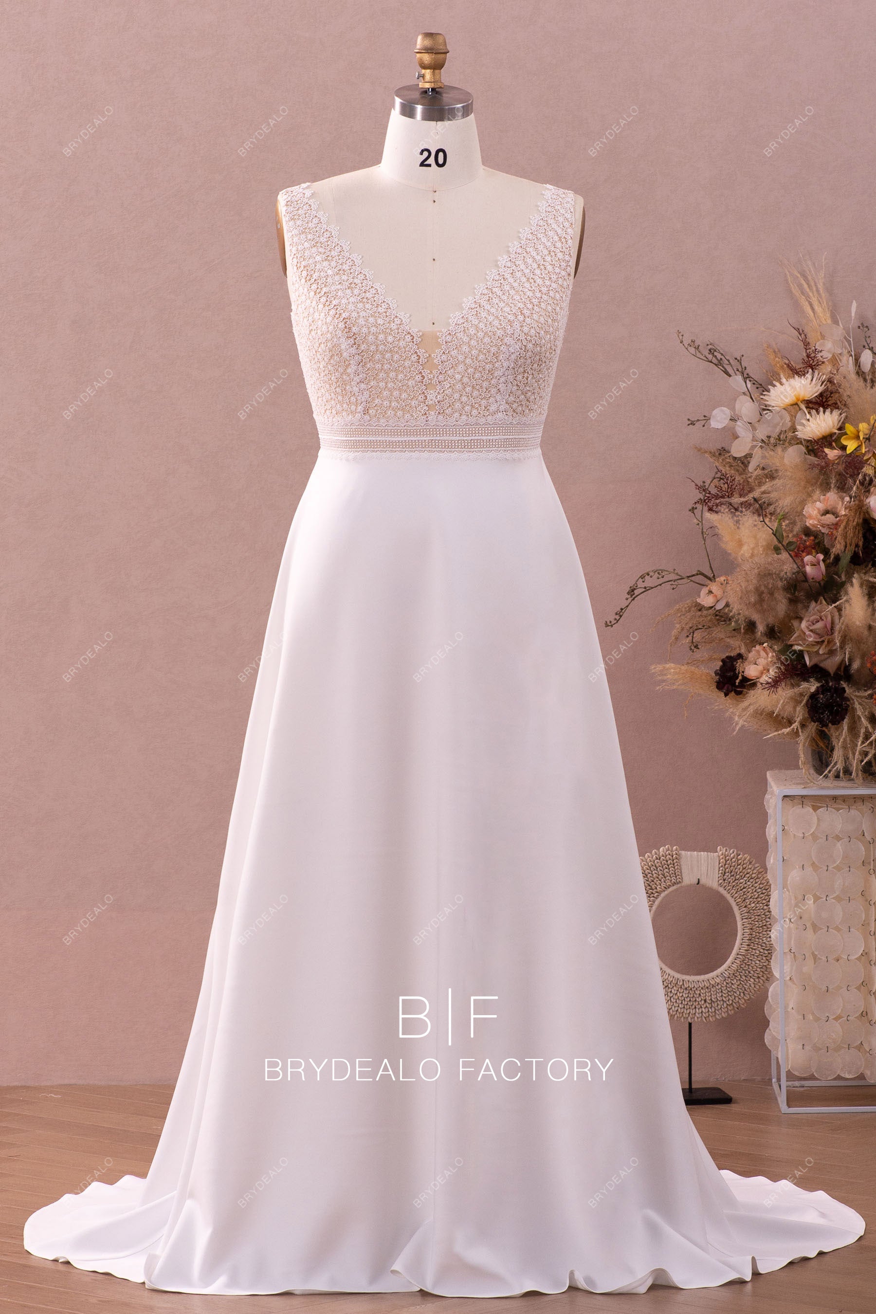 Classy Plus Size Lace Wedding Dresses V Neck A Line Side Split Bridal Gowns  Beaded Floor Length Chiffon Robe De Mariee From Verycute, $59.65