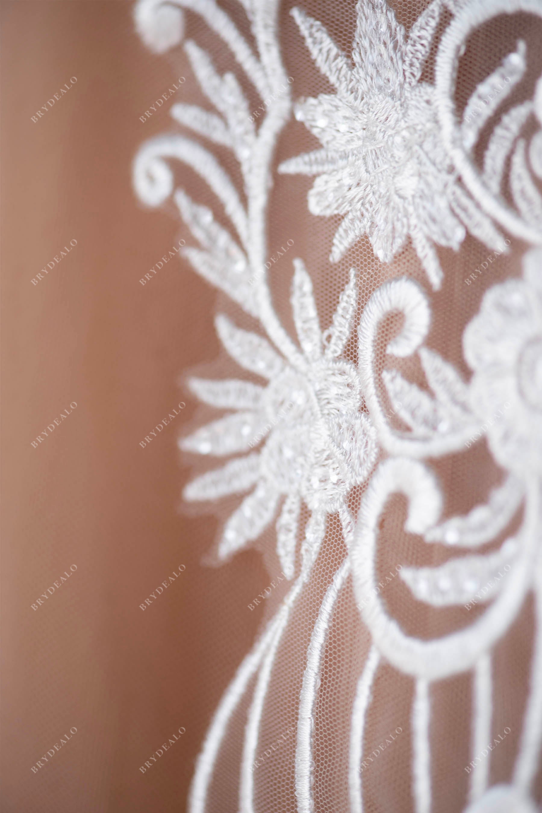 Shimmery Symmetric Embroidered Totem Motif Bridal Lace Applique