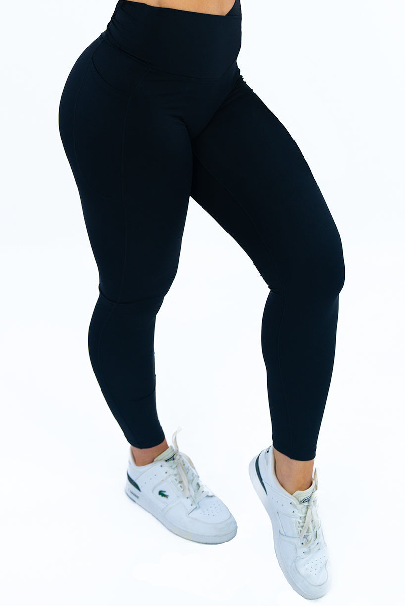 Vivid Leggings with Hidden Waist Pocket in Jade –