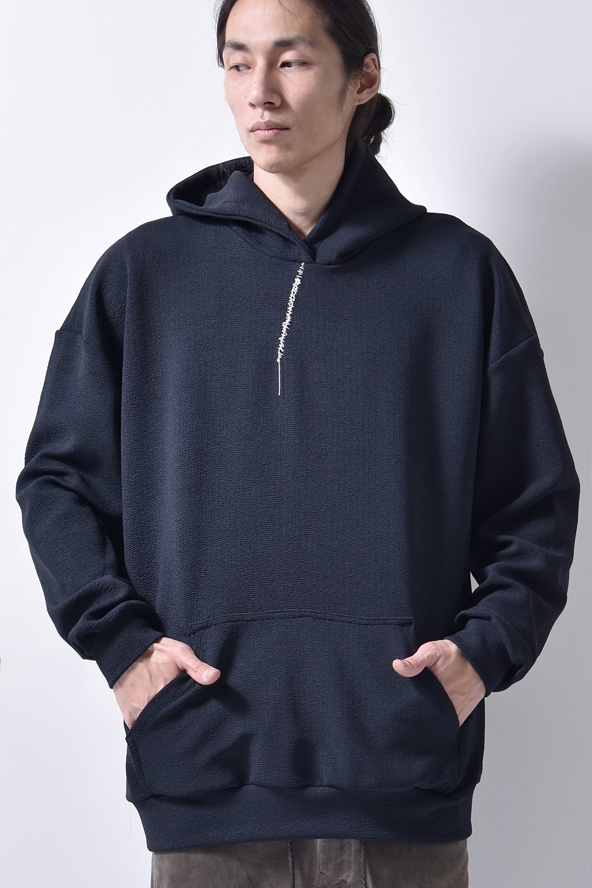 2102-TP03 Nylon Stretch Hooded Pullover Black | KMRii OFFICIAL