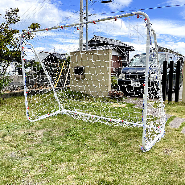 サッカーゴール組み立て式