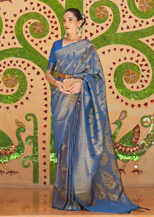 Deep Royal Blue Color Contrast Kanjivaram Silk Saree (031860732)