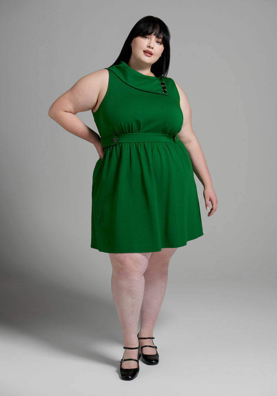 Plus Size Retro Dresses 50s, 60s ,70s, 80s, 90s ModCloth Coach Tour Dress in Green Size 4X $89.00 AT vintagedancer.com