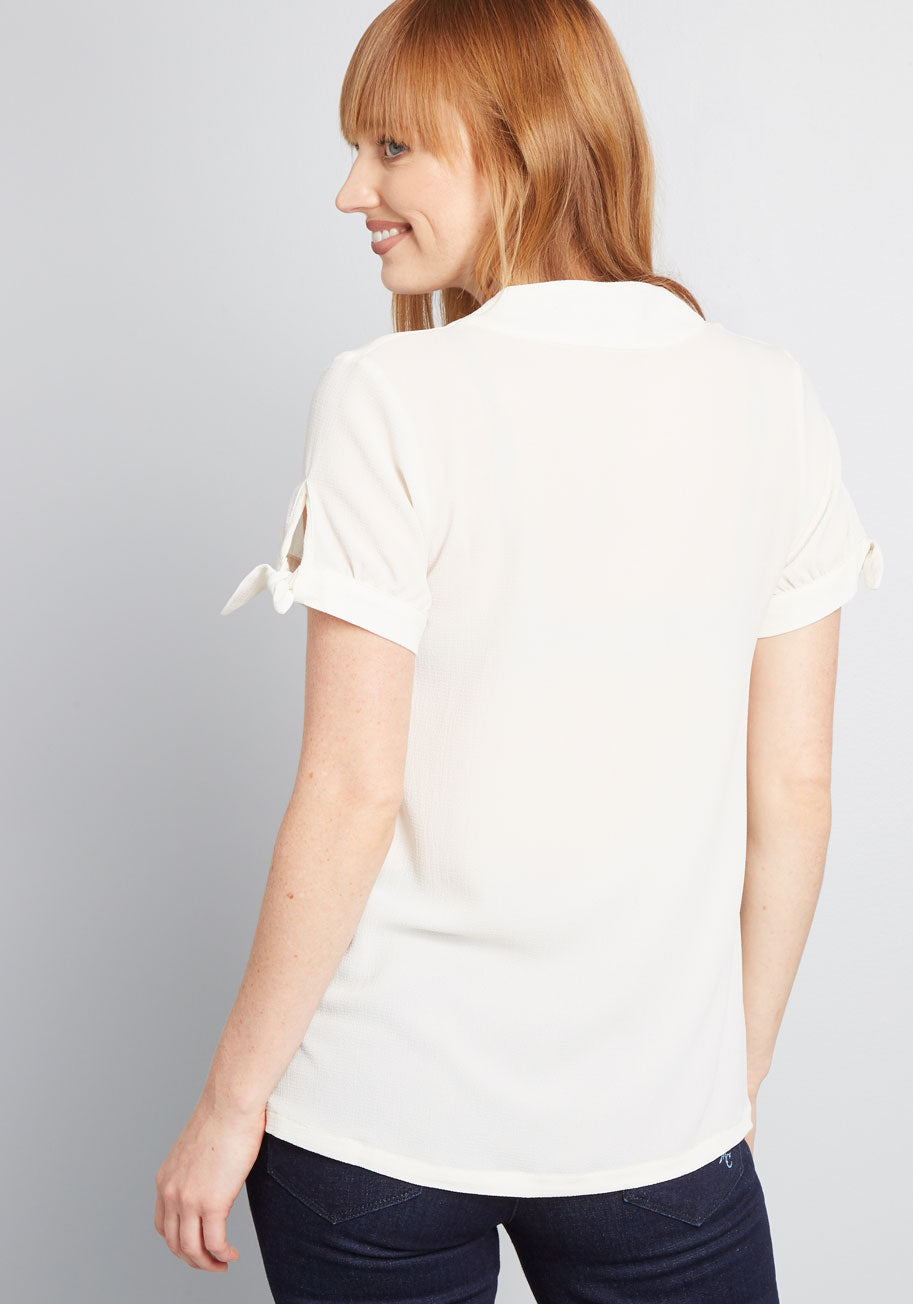 Ideal Discovery Short Sleeve Blouse