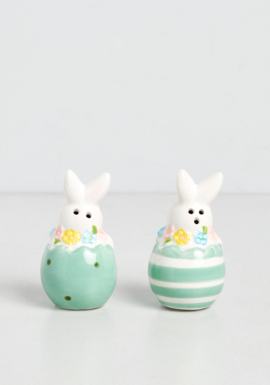 Easter Bunny Buddies Shaker Set
