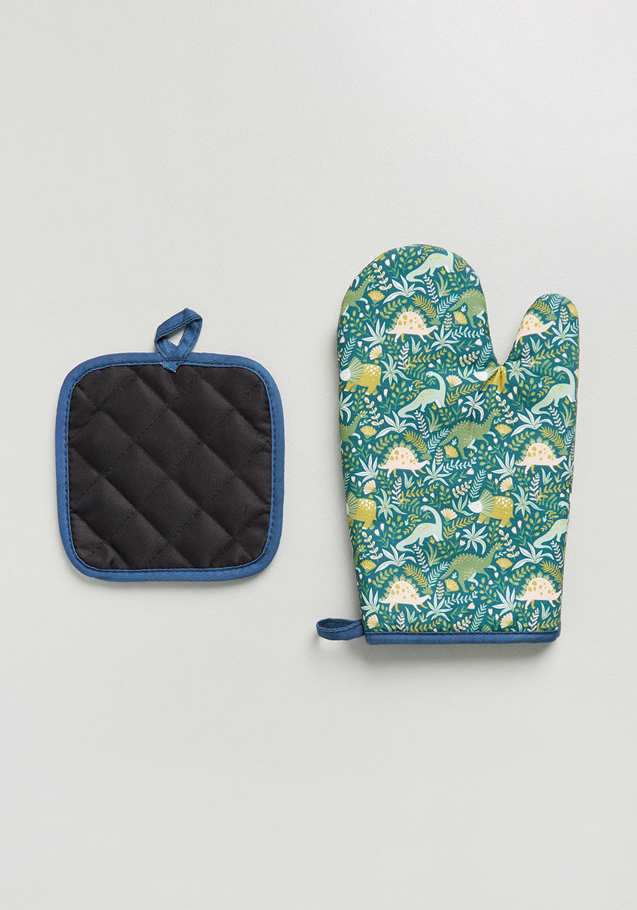 Prehistoric Pantry Oven Mitt Set