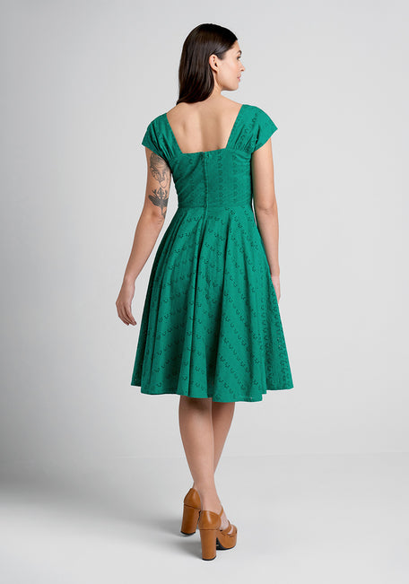 Vintage Dresses // Vintage Inspired Dresses // ModCloth™