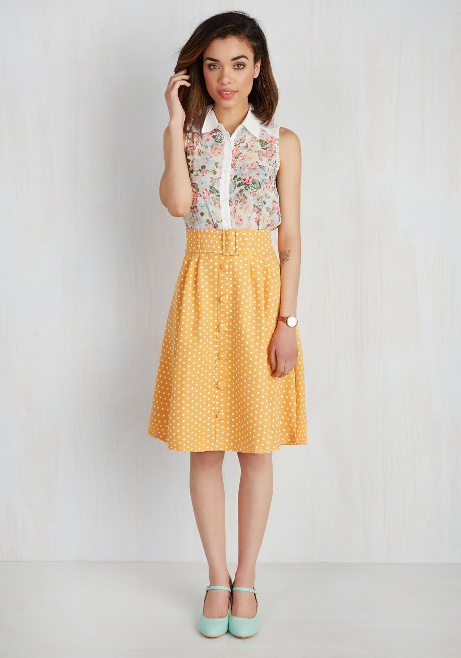 Intern of Fate Skirt in Citrus Dots