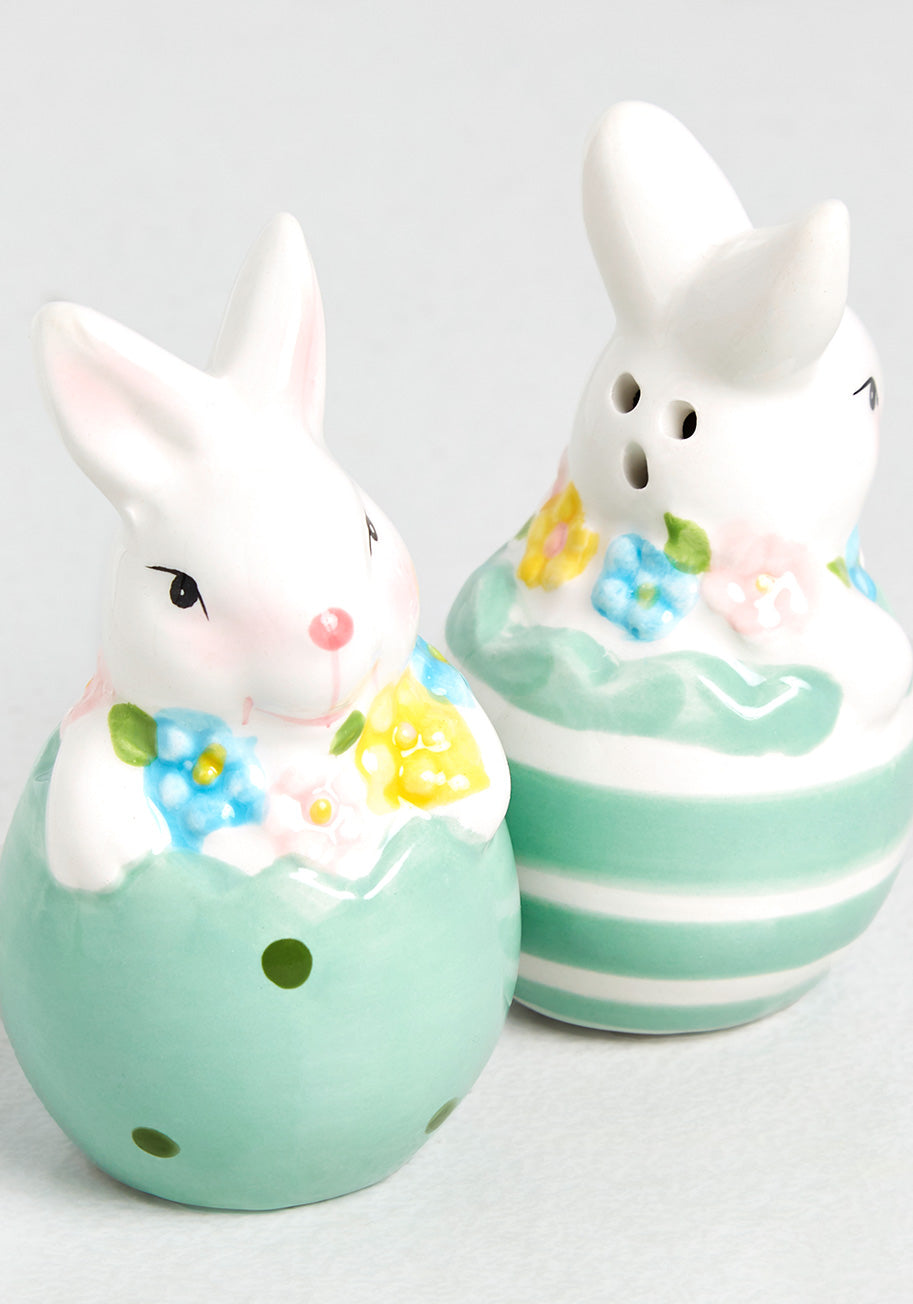 Easter Bunny Buddies Shaker Set