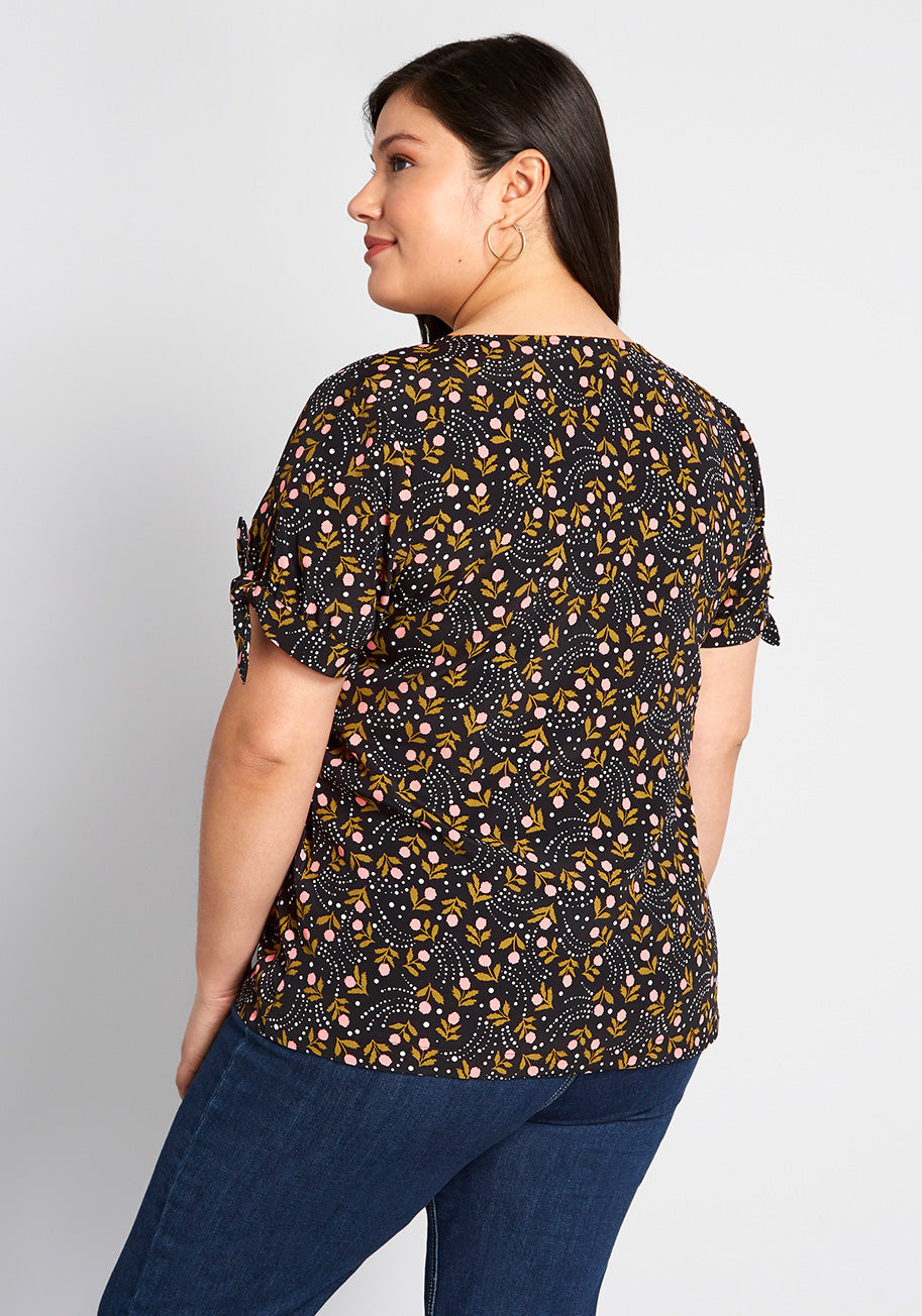 Ideal Discovery Short Sleeve Blouse